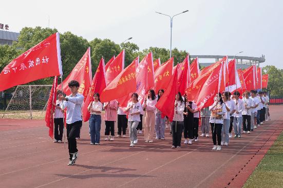 游园会跑旗全景（1）